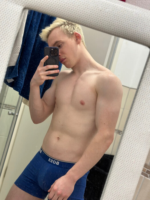 Julianprives (@julianprives), OnlyFans creator