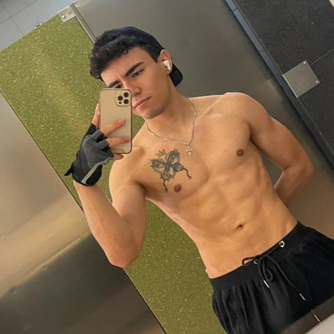Juliantk31 (@juliantk31), OnlyFans creator