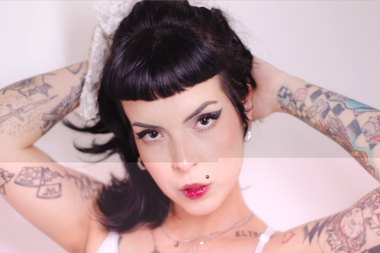 Juliaxcherries (@juliaxcherries), OnlyFans creator