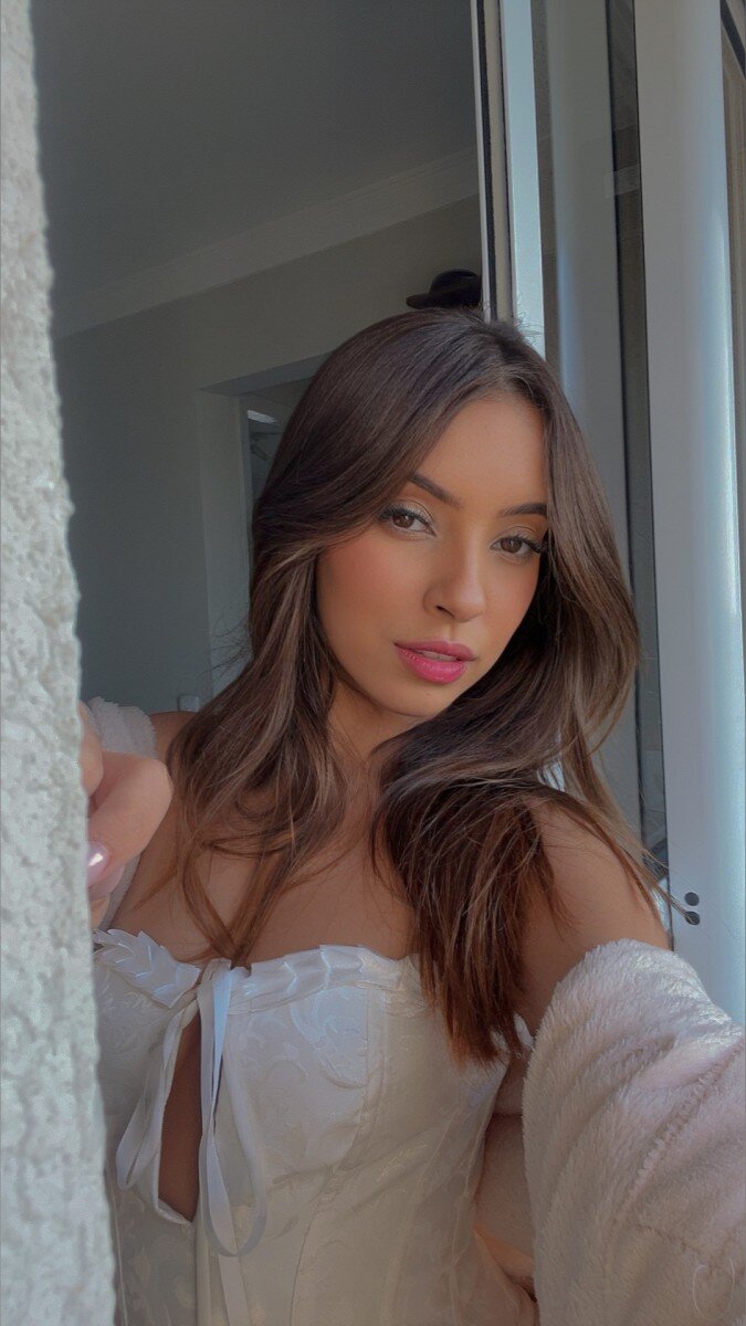 Julie2oliver (@julie2oliver), OnlyFans creator