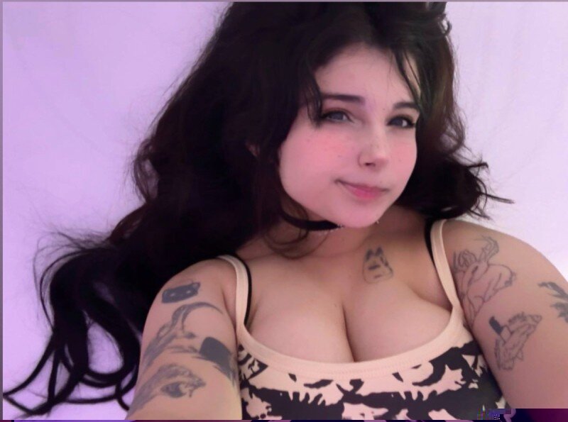 Juliekitties (@juliekitties), OnlyFans creator
