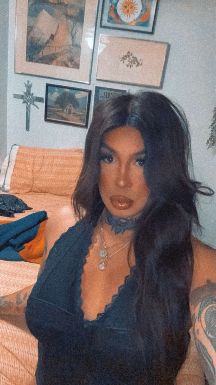 Juliesux (@juliesux), OnlyFans creator