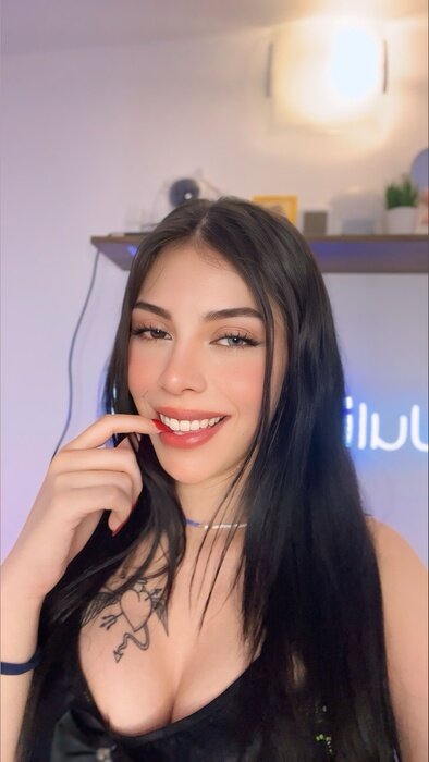 Juliprado03 (@juliprado03), OnlyFans creator