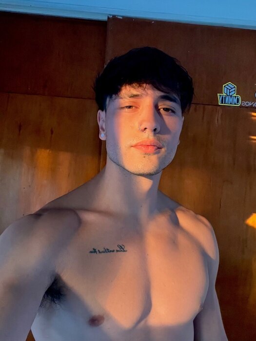 Jumperaustin (@jumperaustin), OnlyFans creator
