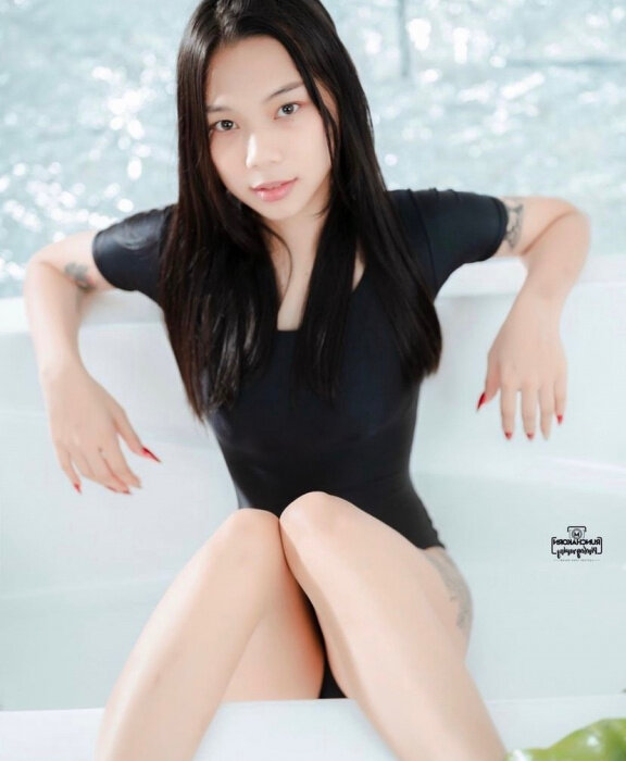 June00307 (@june00307), OnlyFans creator
