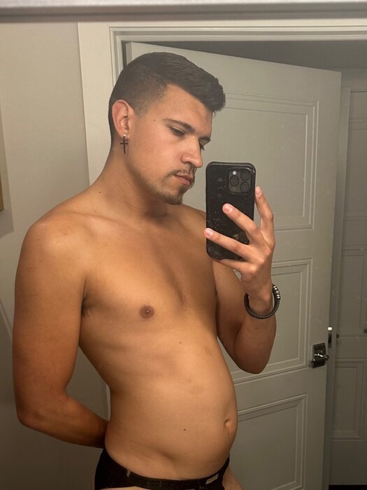 Justhere350 (@just_here350), OnlyFans creator