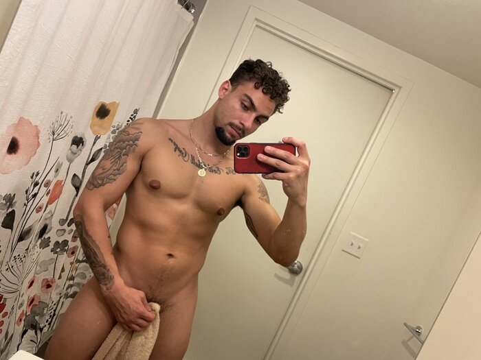Justaguyfromnyc (@justaguyfromnyc), OnlyFans creator