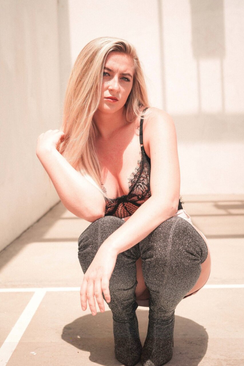 Kadencewillow88 (@kadence.willow88), OnlyFans creator