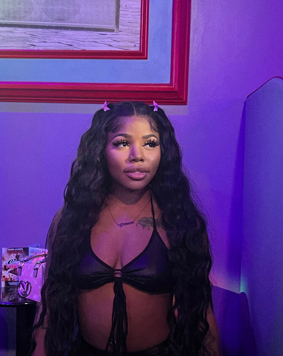Kaliserielle (@kaliserielle), OnlyFans creator