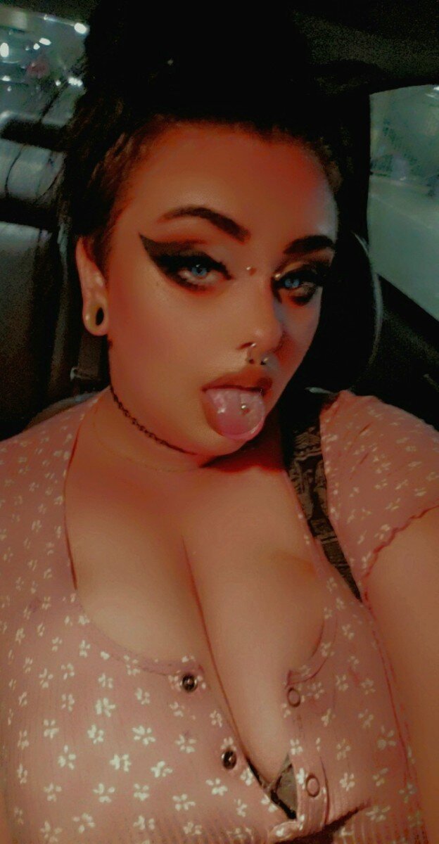 Kapnpinky13 (@kapnpinky13), OnlyFans creator