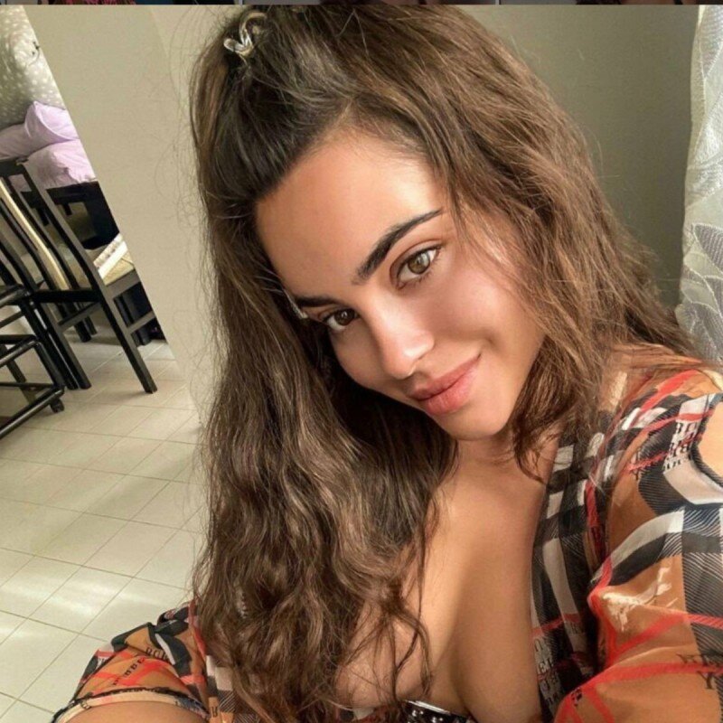 Karina (@kardelian), OnlyFans creator