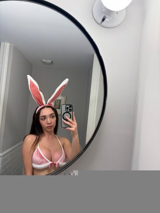Karendavil (@karendavil), OnlyFans creator