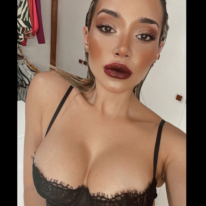 Karenpih (@karenpih), OnlyFans creator