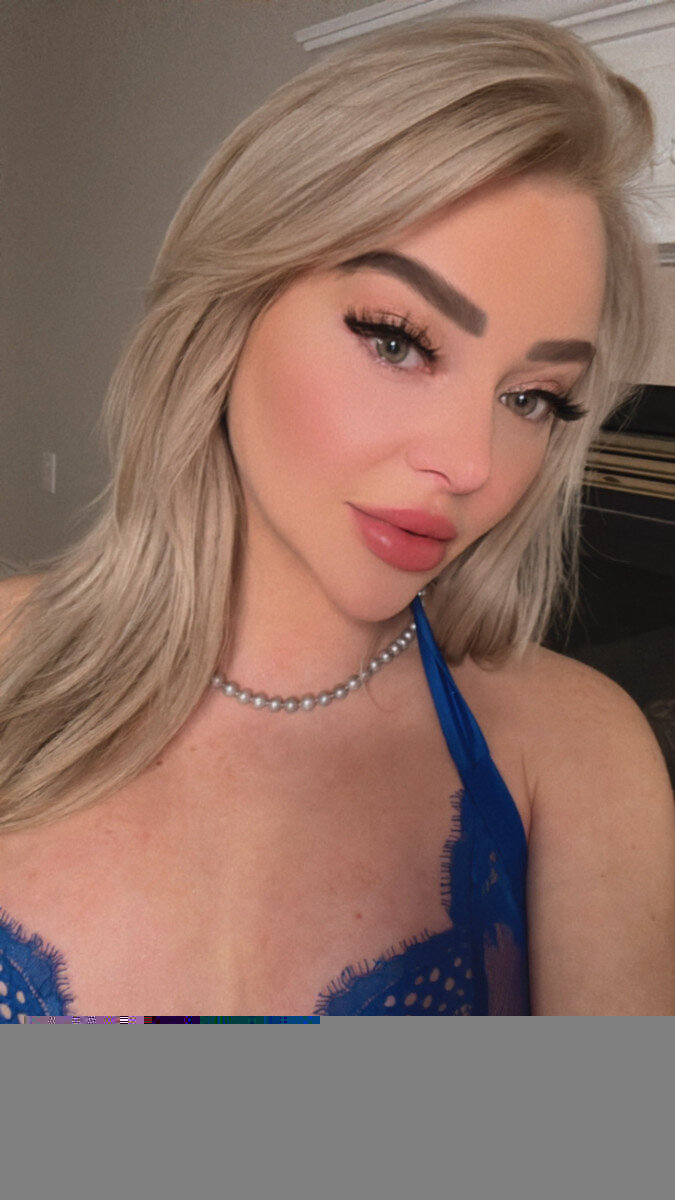 Karinavlt (@karina_vlt), OnlyFans creator