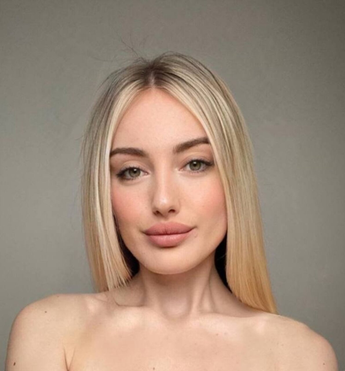 Karinaberry (@karinaberry), OnlyFans creator