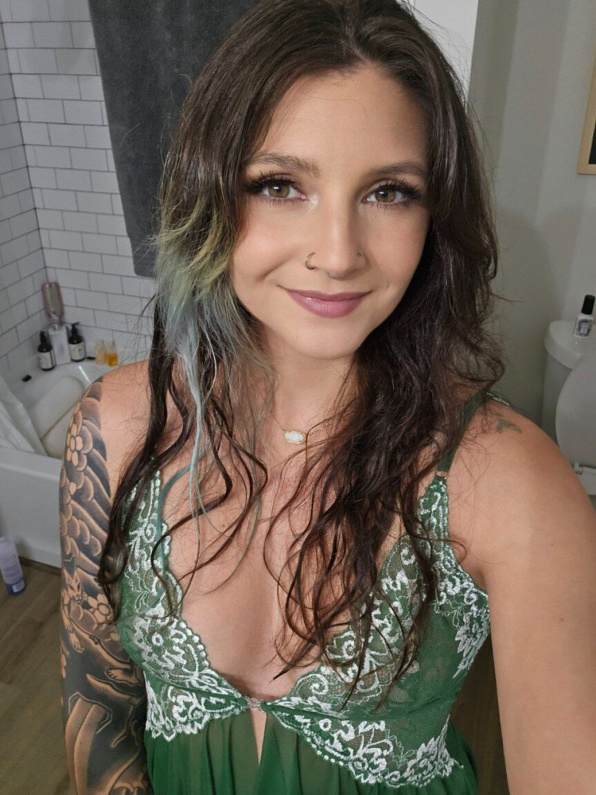 Karinakassidy (@karinakassidy), OnlyFans creator