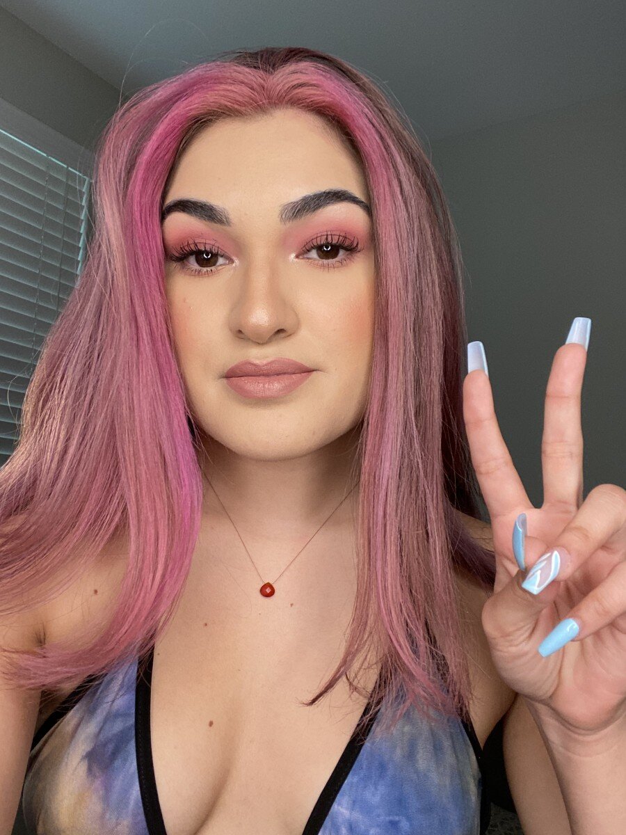 Karinugh (@karinugh), OnlyFans creator