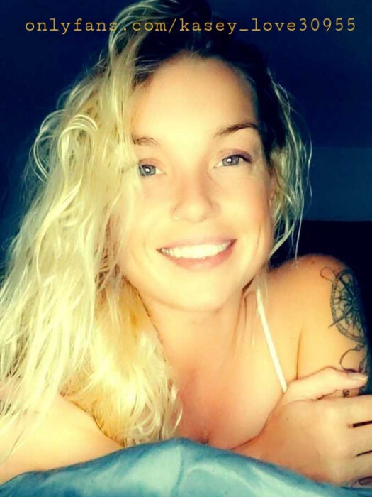 Kaseylove30955 (@kasey_love30955), OnlyFans creator