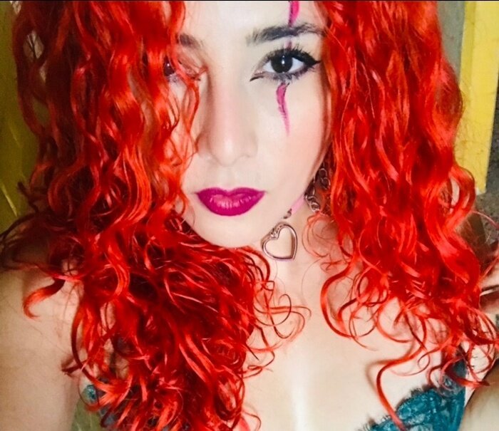 Katarinasmoking (@katarinasmoking), OnlyFans creator