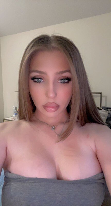Katiebank104 (@katiebank104), OnlyFans creator