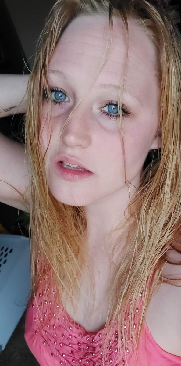 Katiekiss19224 (@katiekiss19224), OnlyFans creator