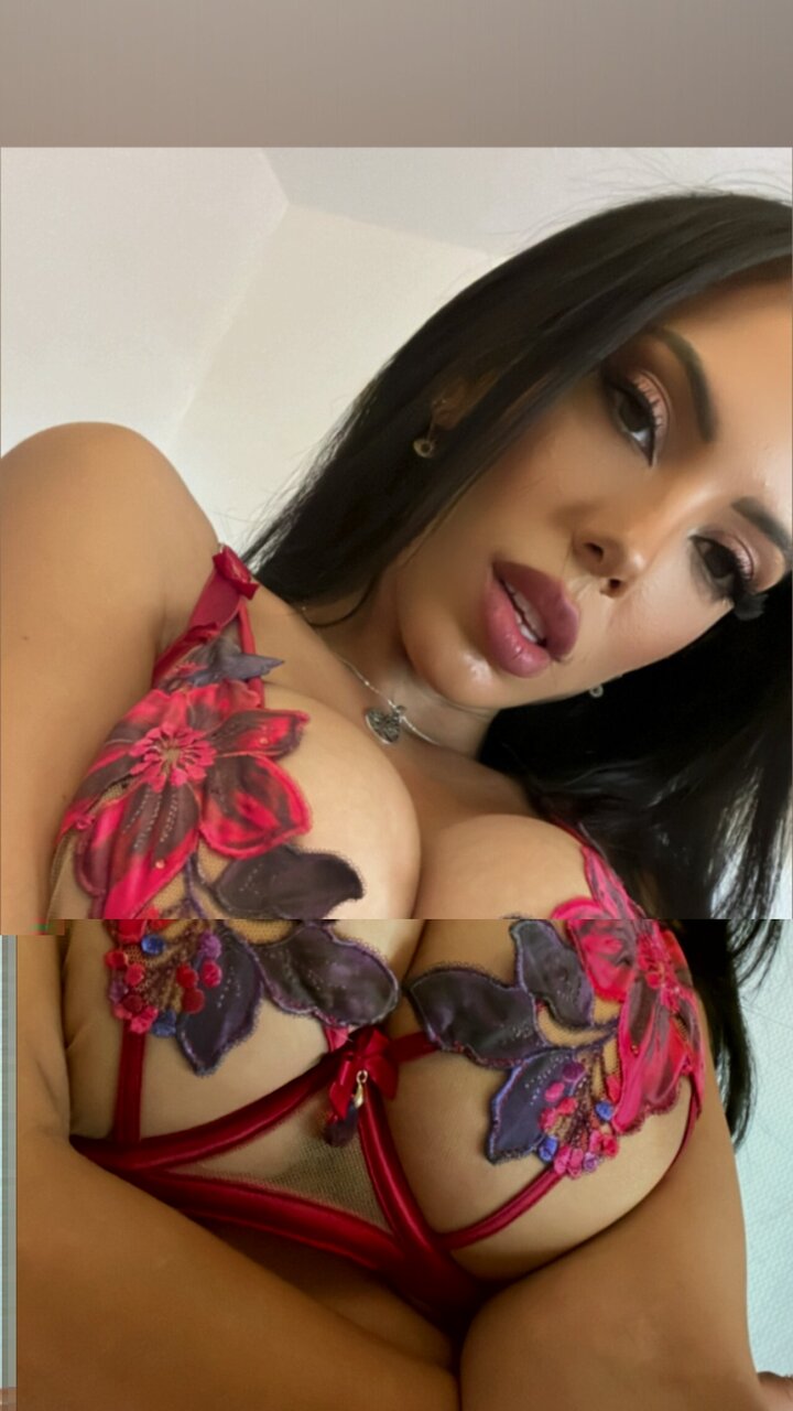 Katrinamorenofree (@katrinamorenofree), OnlyFans creator