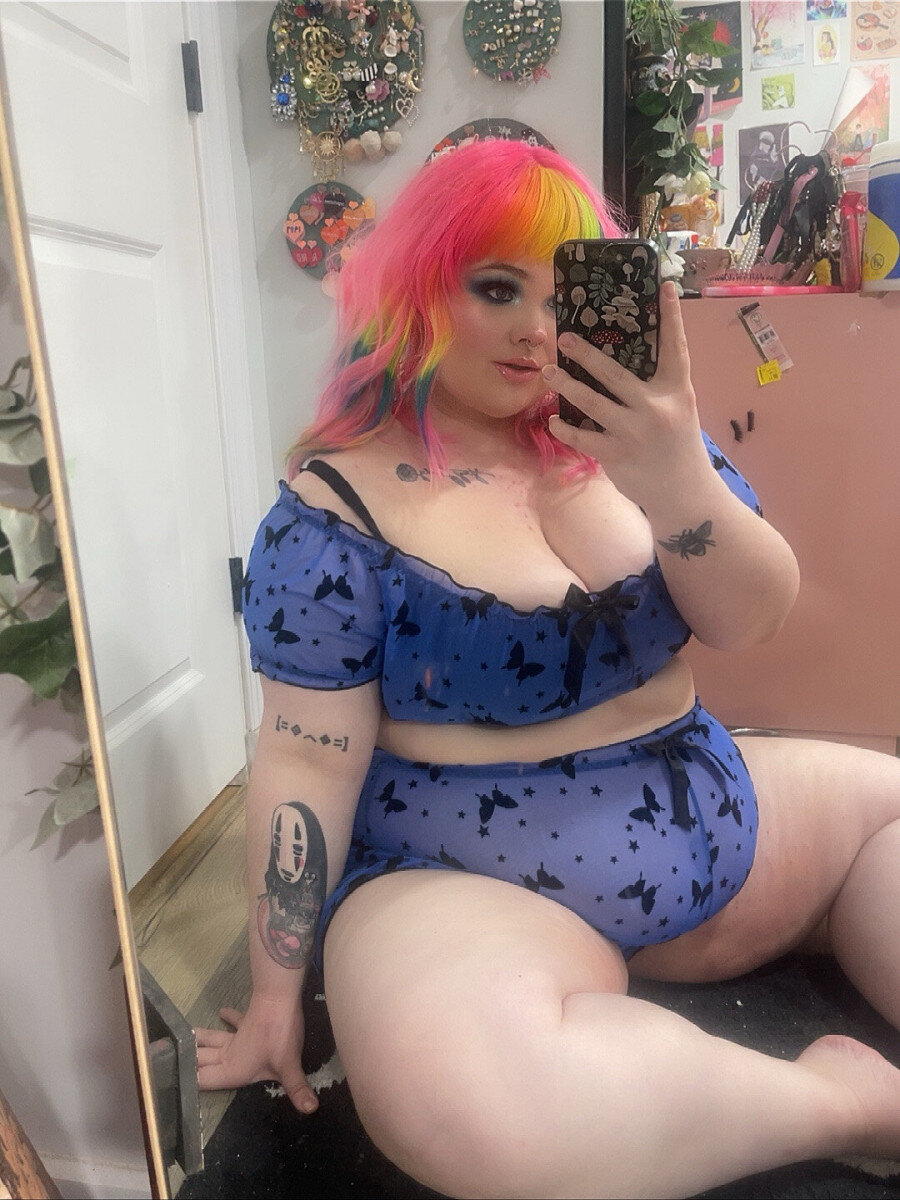 Katrinastrawberri (@katrinastrawberri), OnlyFans creator