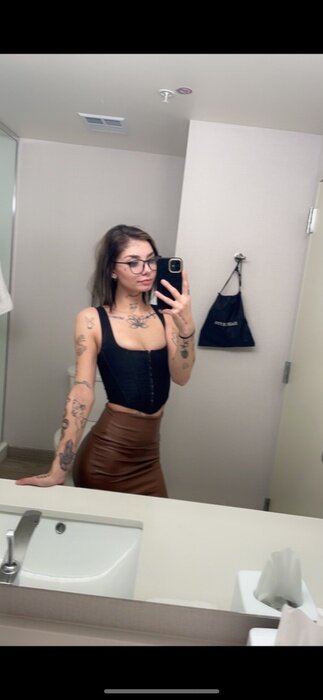Katyxxx0 (@katyxxx0), OnlyFans creator