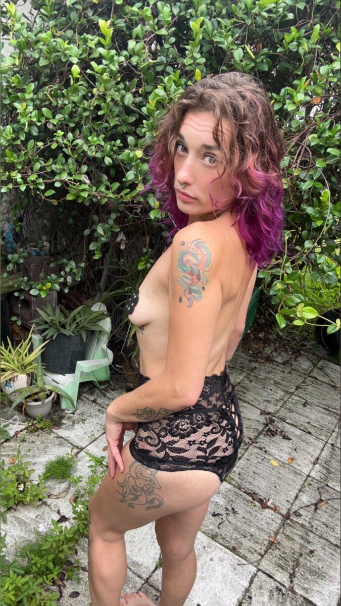 Kaycuumonster (@kaycuumonster), OnlyFans creator