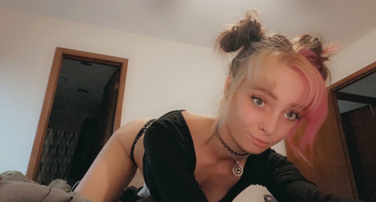 Kaylamorningstar (@kaylamorningstar), OnlyFans creator