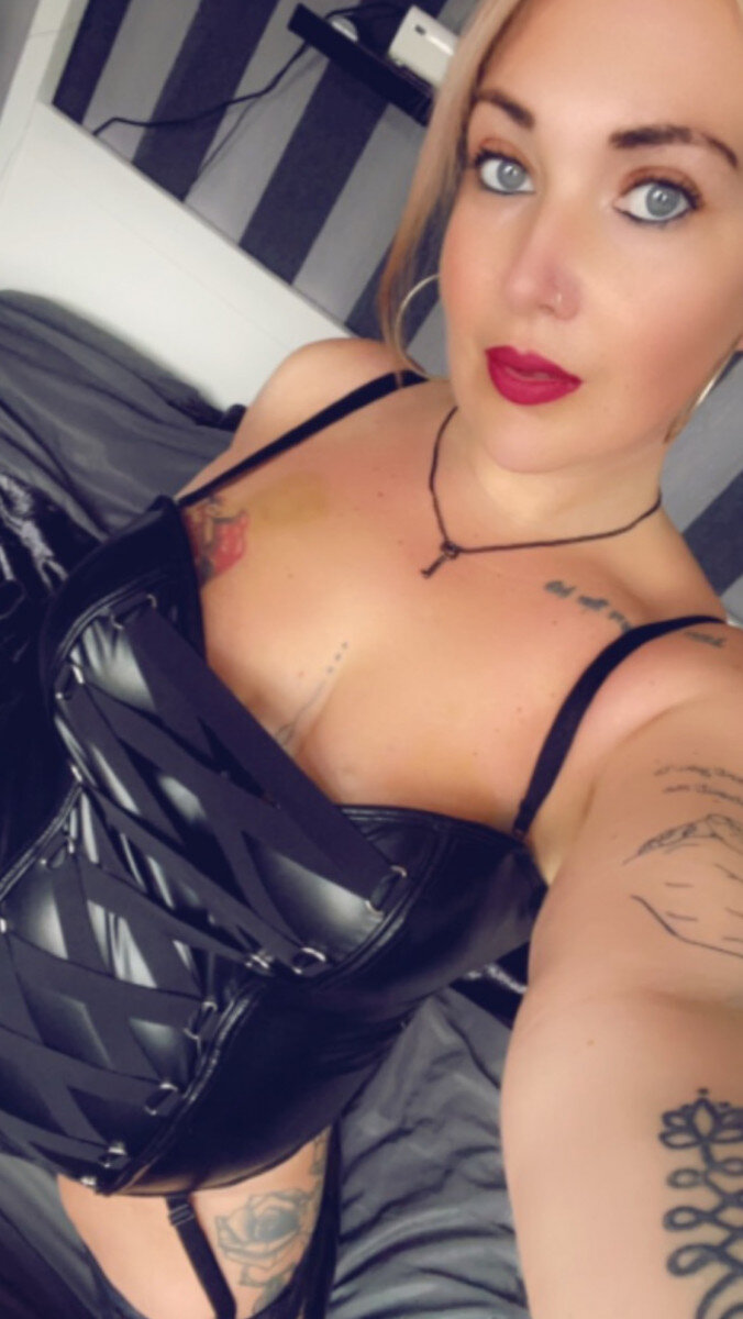 Kelbel7891 (@kelbel7891), OnlyFans creator