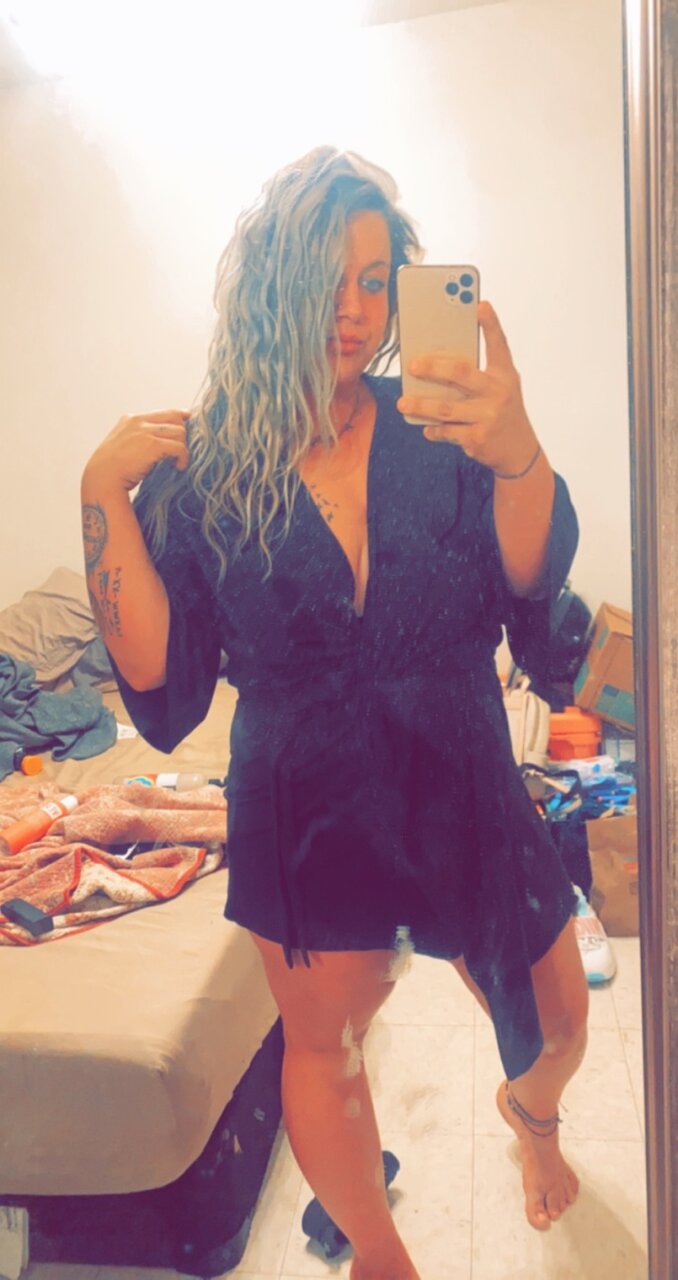 Kelceeee27 (@kelceeee27), OnlyFans creator