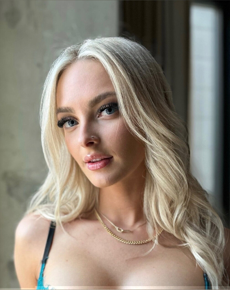 Kelli Carter (@kellicarter), OnlyFans creator