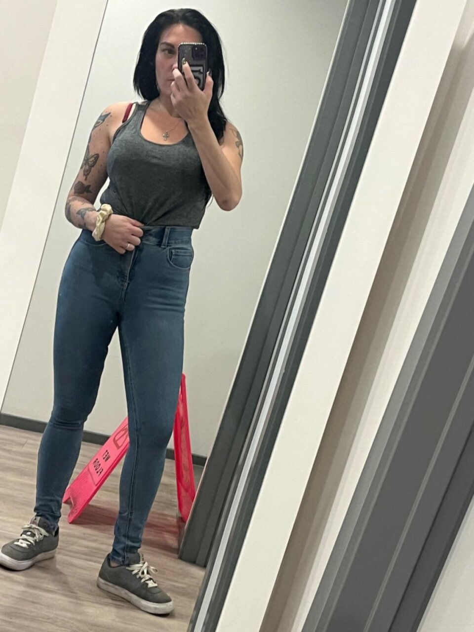 Kellychchnz (@kellychchnz), OnlyFans creator