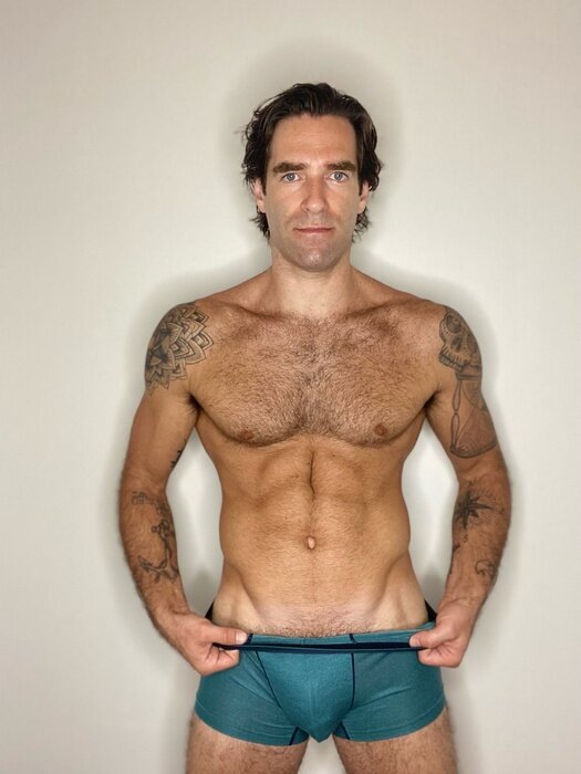 Kenfeels (@kenfeels), OnlyFans creator