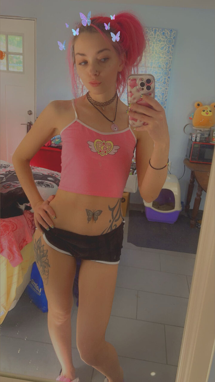 Click (@kenziie420), OnlyFans creator