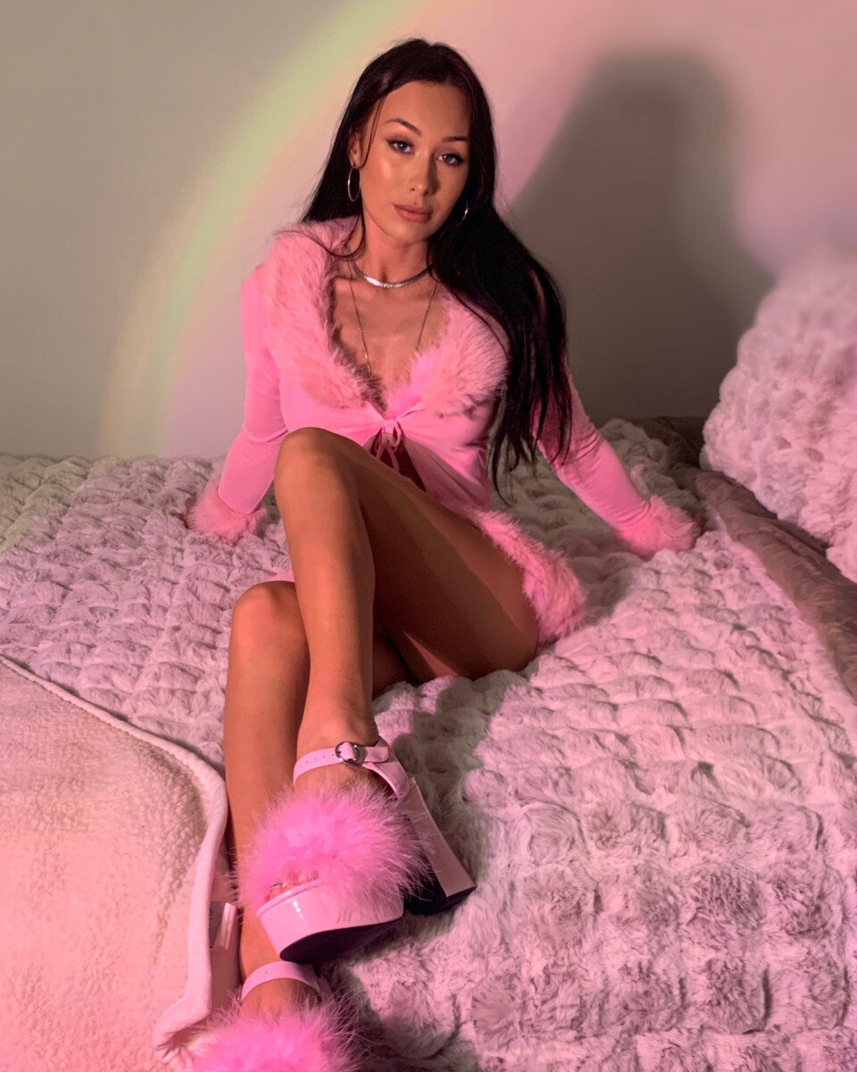 Kfcwithoutthef (@kfcwithoutthef), OnlyFans creator