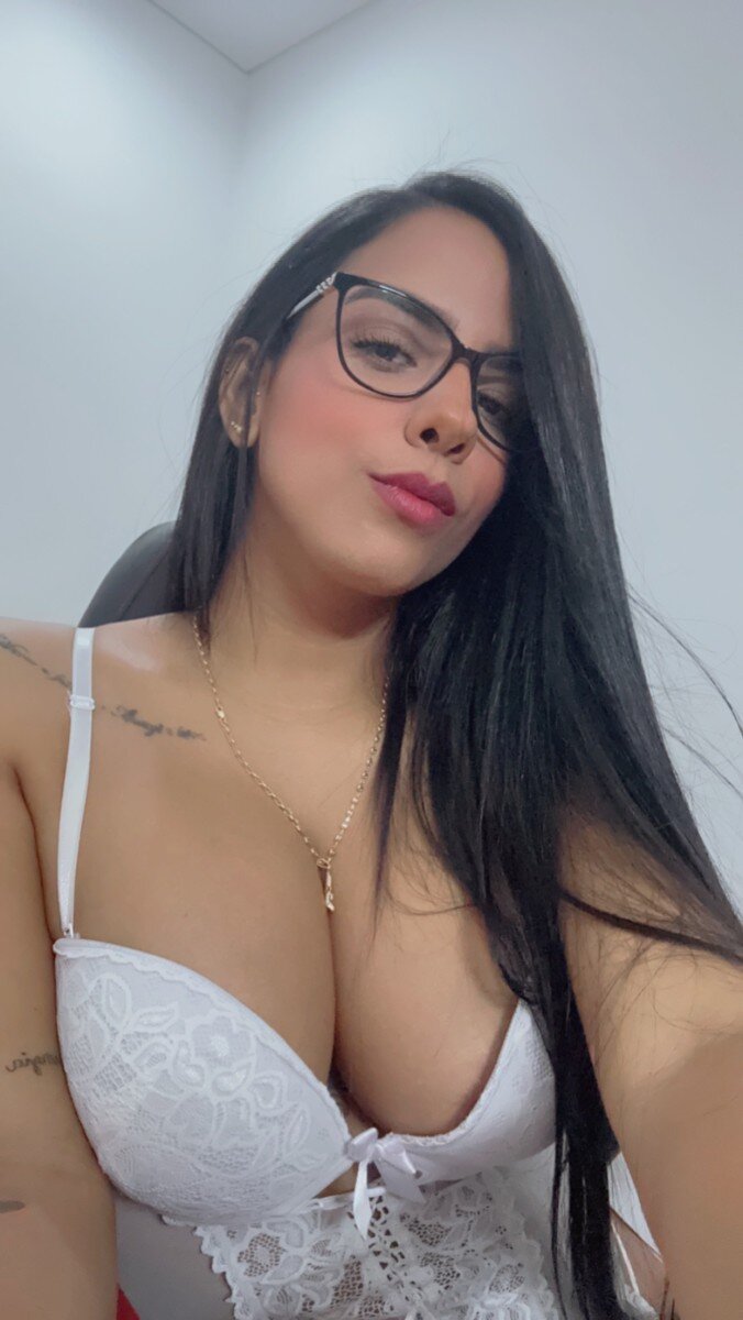Khainajohnson (@khaina_johnson), OnlyFans creator