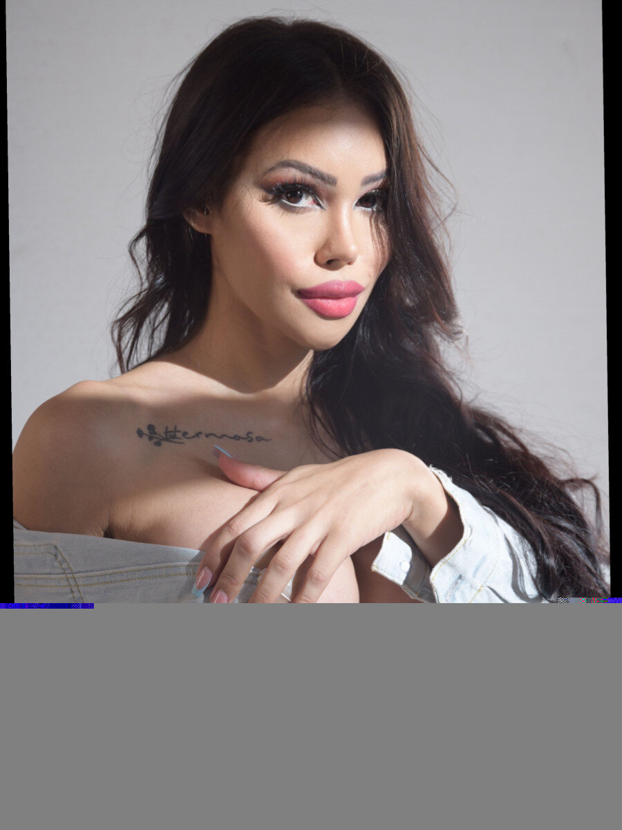 Khloets (@khloe_ts), OnlyFans creator
