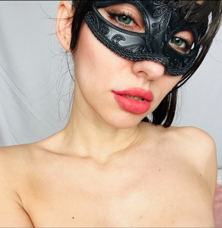 Kikicox (@kikicox), OnlyFans creator