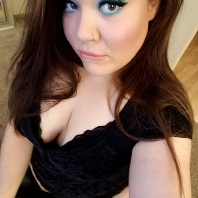 Kikisplumpass (@kikisplumpass), OnlyFans creator