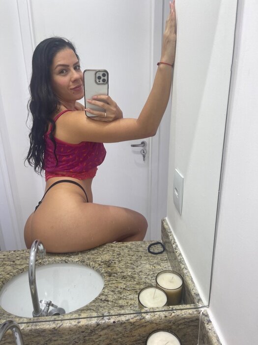 Kimlatin (@kimlatin), OnlyFans creator