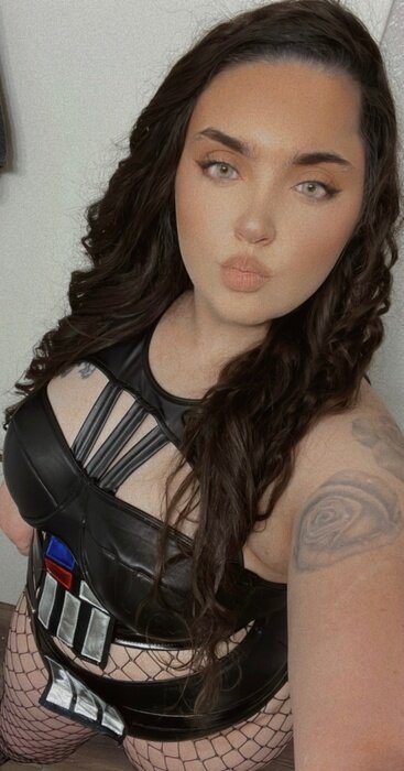 Kimmixoxo94 (@kimmixoxo94), OnlyFans creator