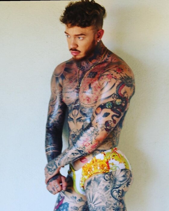 Kingmmmiraj (@kingmmmiraj), OnlyFans creator