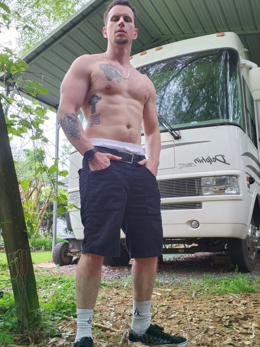 Kingsirkraze (@kingsirkraze), OnlyFans creator
