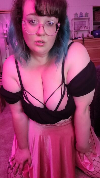 Kinkycupcake33 (@kinkycupcake33), OnlyFans creator