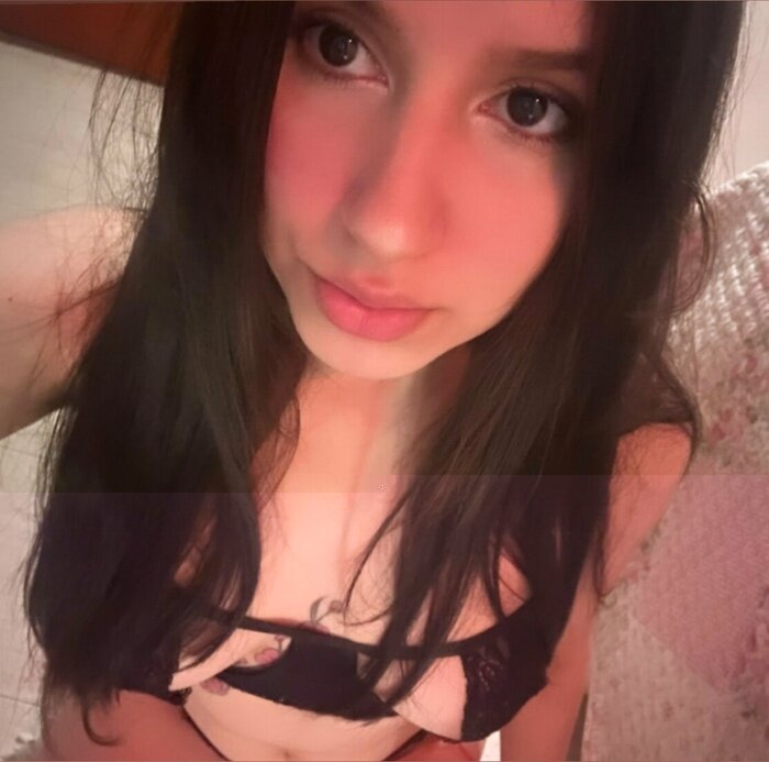 Luna (@kinkylady890), OnlyFans creator
