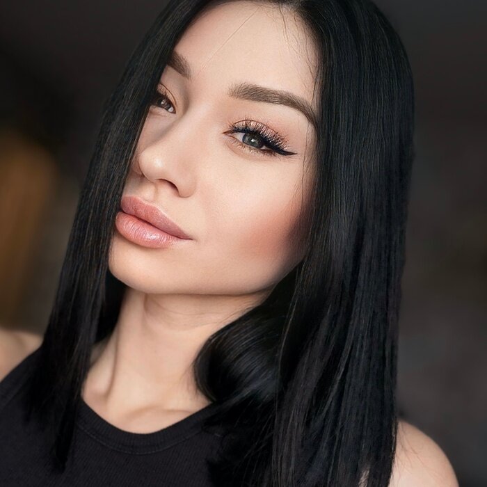 Kira (@kiracrash), OnlyFans creator