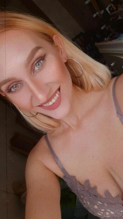 Kiramoore (@kiramoore), OnlyFans creator