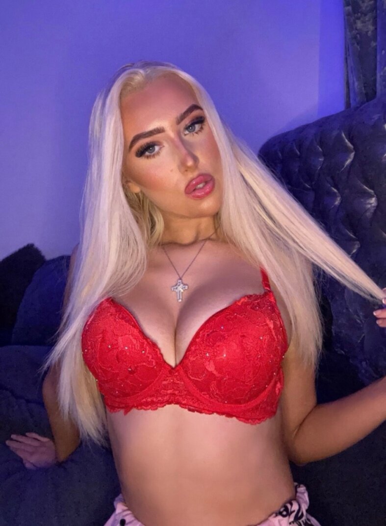 Kirstm (@kirstm), OnlyFans creator